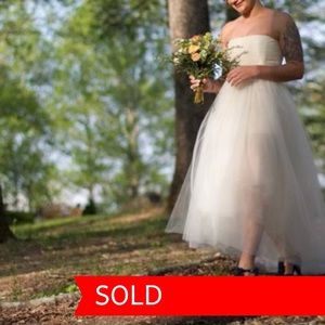 [SOLD]Allison Paris Silk Tulle Wedding Dress